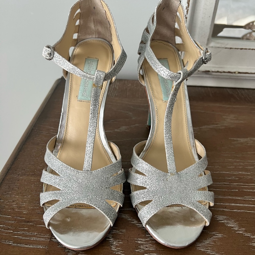 Betsy Johnson silver sparkle heels